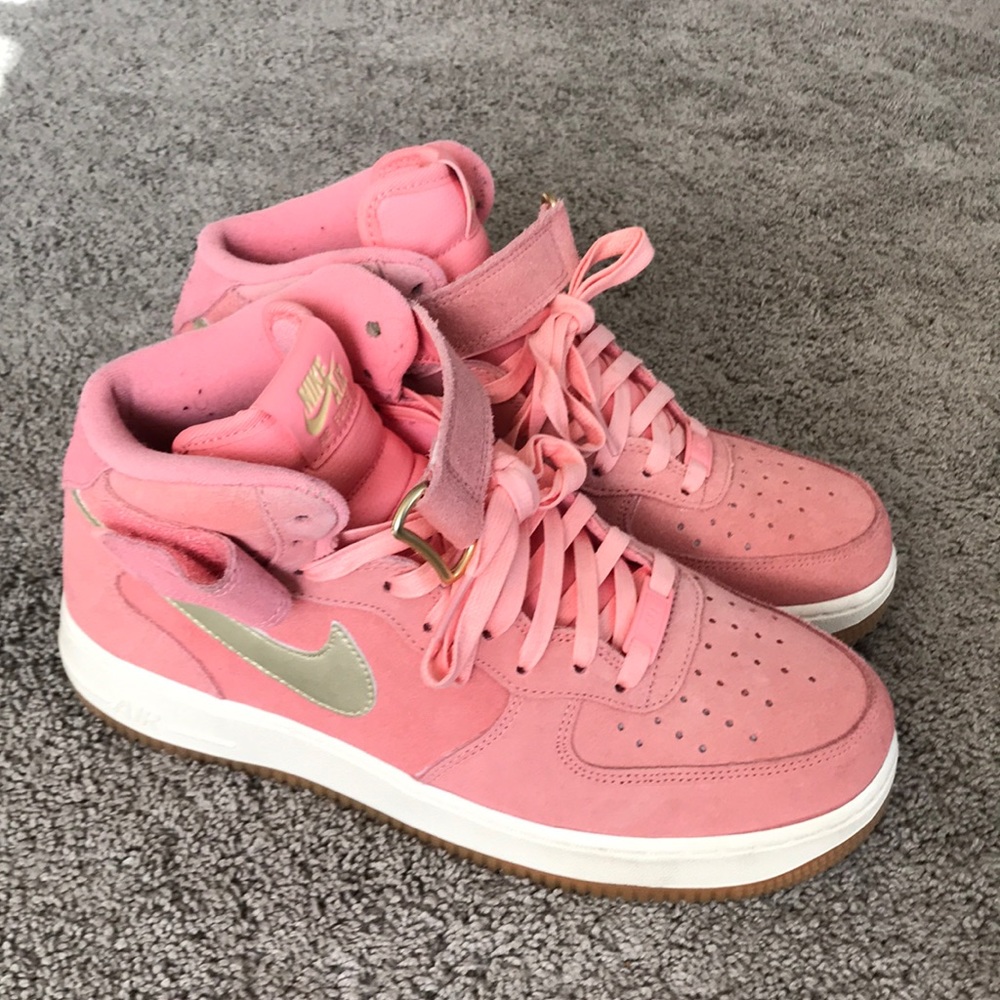 Nike Air Force 1 Mid
